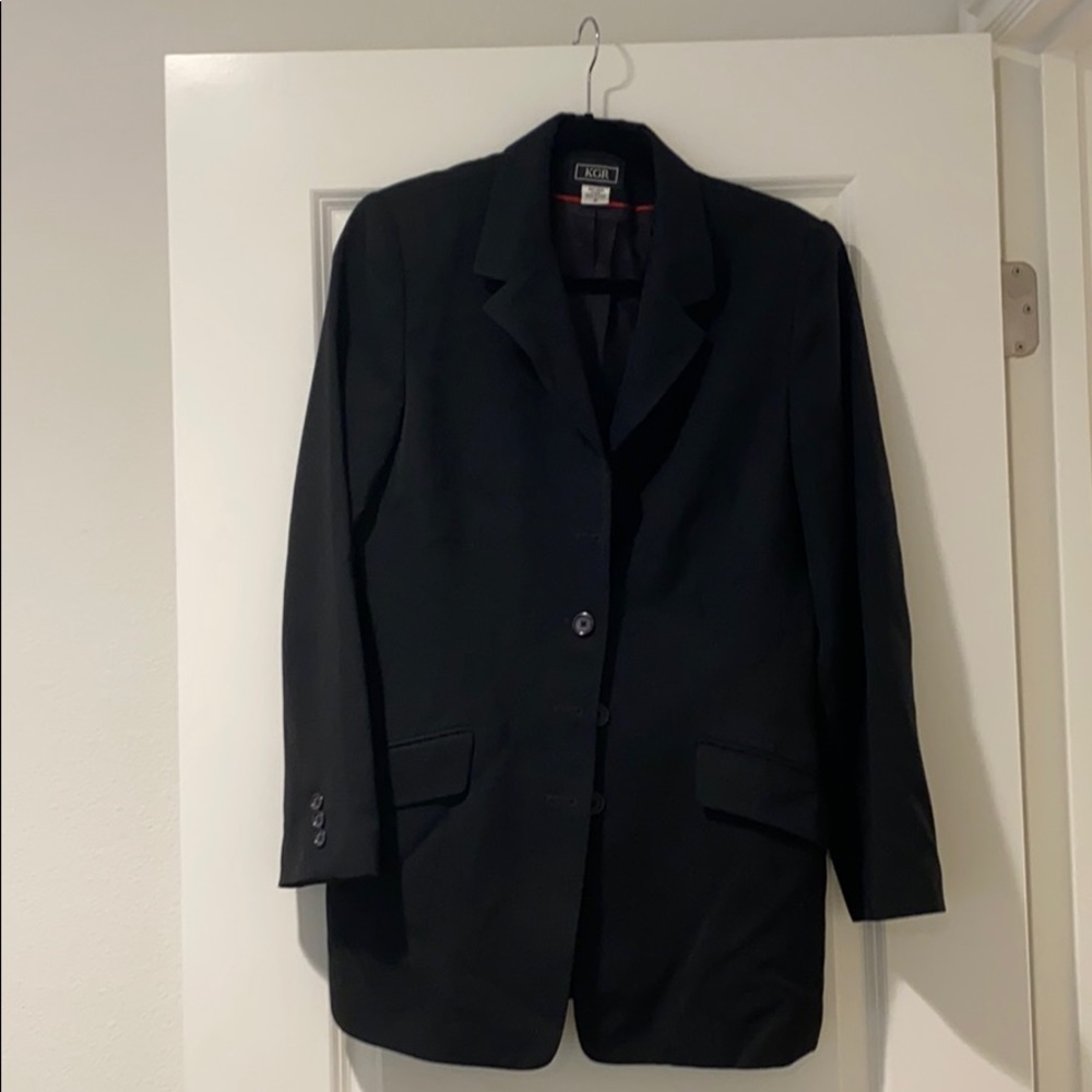KGR long tailored blazer.